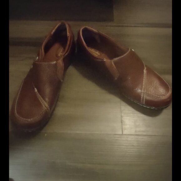 Clarks 9.5m Red Women's Shoes - Picture 2 of 5